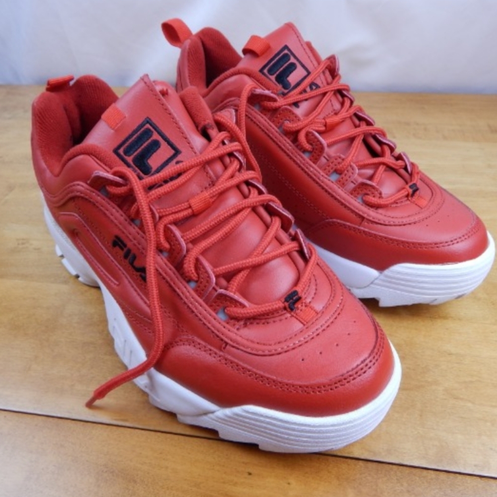 💕EUC FILA Shoes 9